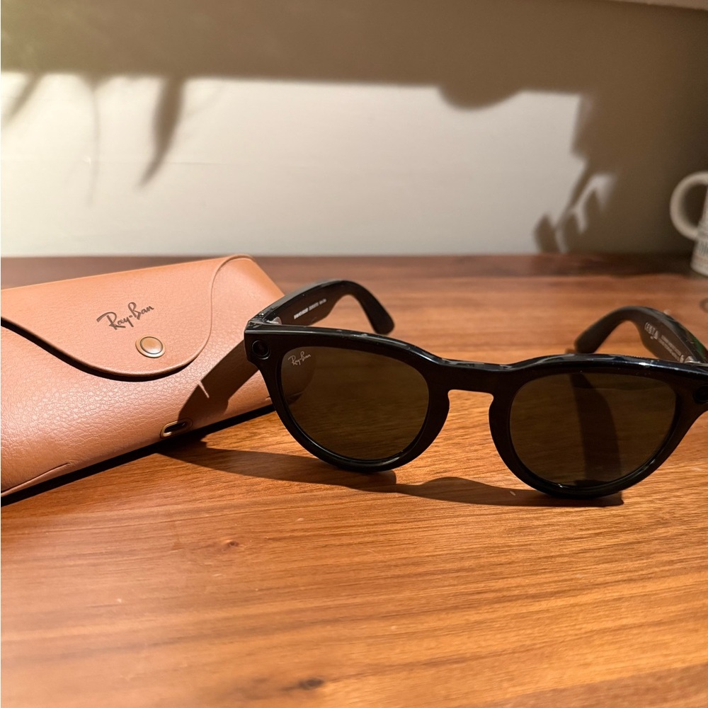 Ray-Ban META Headliner 1st Gen Low-Bridge Black Standard AI Sunglasses